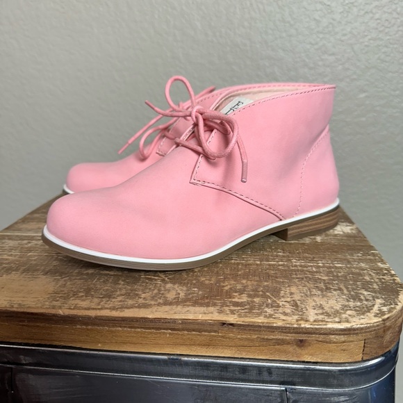 New ED Ellen DeGeneres Strawberry Pink Korie Boot - Picture 9 of 11